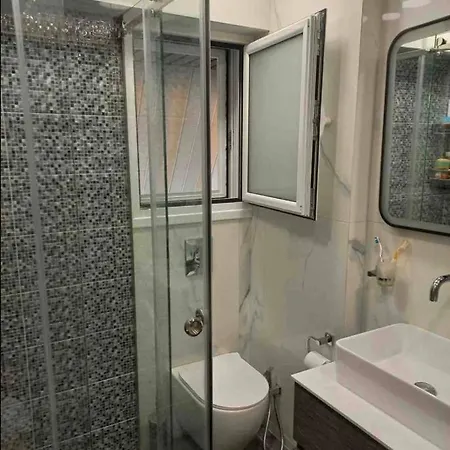 Apartment Lovely Faliro Next To The Sea. Athens