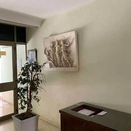 Apartament Lovely Faliro Next To The Sea.